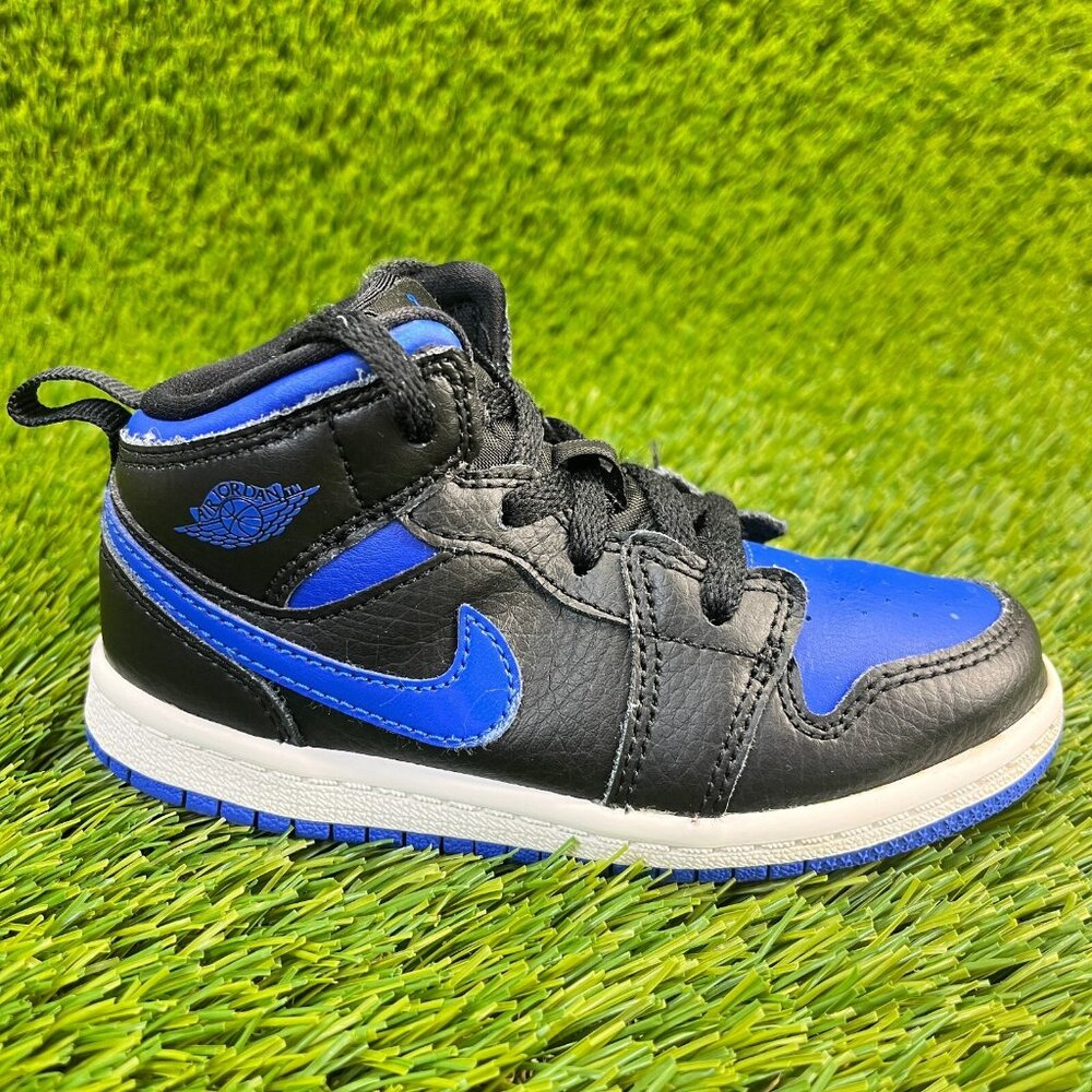 Nike Air Jordan 1 Mid Royal Blue Boys Size 9C Athletic Basketball Shoes Sneakers